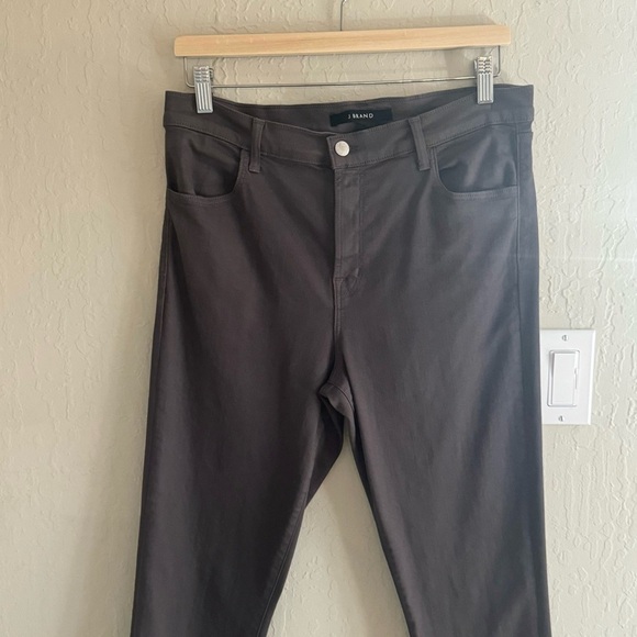 J BRAND Alana High Rise Crop Skinny Jeans Light Coated Chrome - Picture 6 of 14